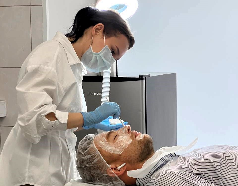 Механическая чистка лица